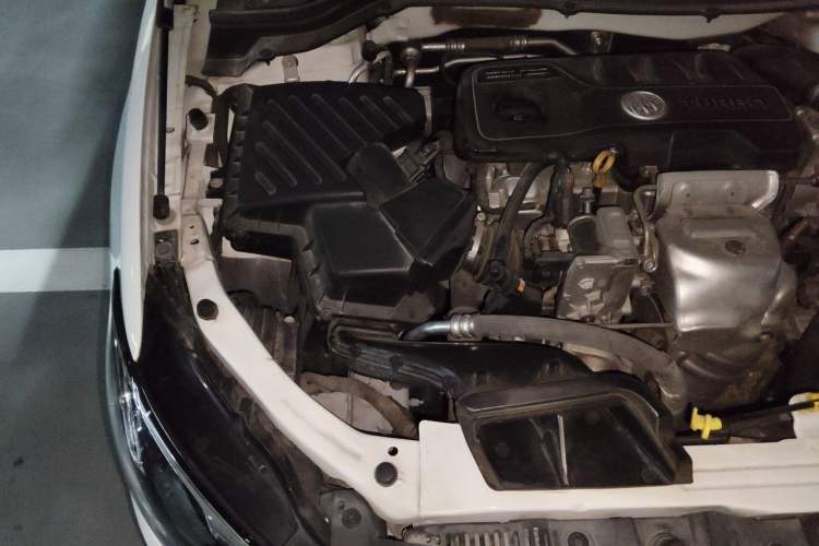 Used Buick GT 2019 18T Automatic Connected Flagship Version China VI Standard Engine Bay Right