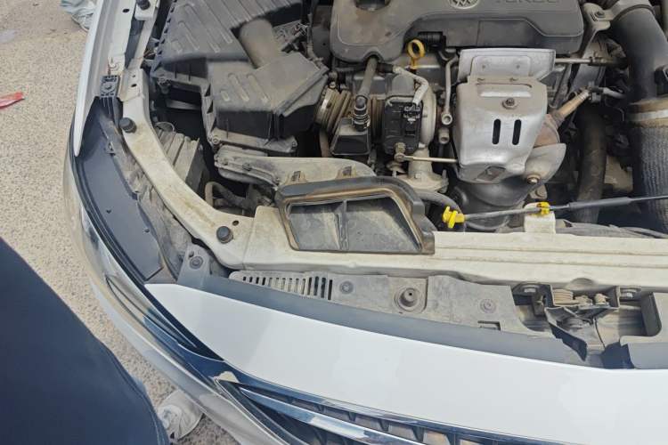 Used Buick GT 2019 18T Automatic Connected Elite Model China V Standard Engine Bay Right