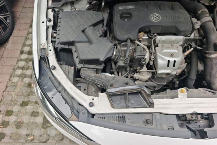 Used Buick GT 2019 18T Automatic Connected Elite Model China V Standard Engine Bay Right
