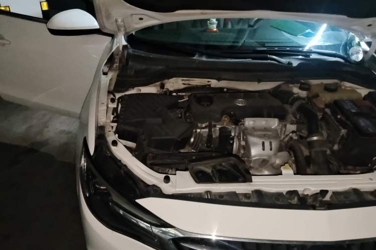 Used Buick GT 2019 18T Automatic Connected Elite Model China V Standard Engine Bay Right