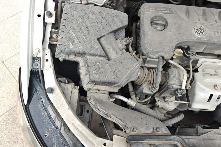 Used Buick GT 2019 18T Automatic Connected Elite Model China V Standard Engine Bay Right