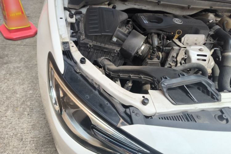 Used Buick GT 2019 15T Dual-Clutch Connected Elite Version China V Standard Engine Bay Right