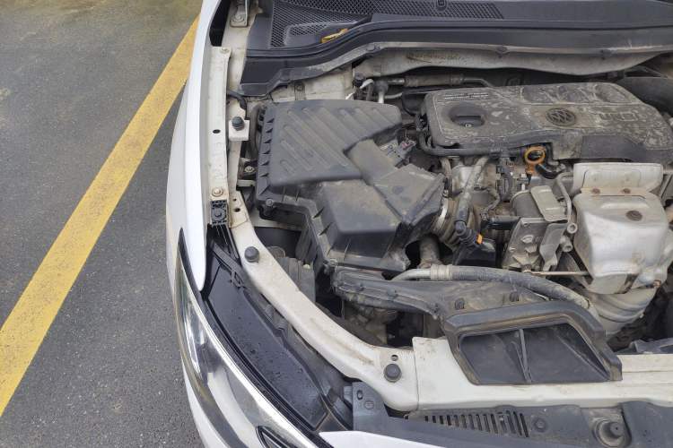 Used Buick GT 2019 18T Automatic Connected Elite Model China V Standard Engine Bay Right
