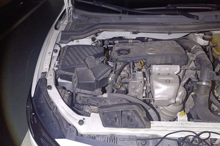 Used Buick GT 2019 18T Automatic Connected Elite Model China VI Standard Engine Bay Right
