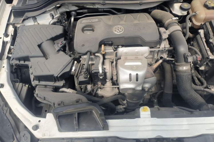 Used Buick GT 2019 18T Automatic Connected Elite Model China V Standard Engine Bay Right