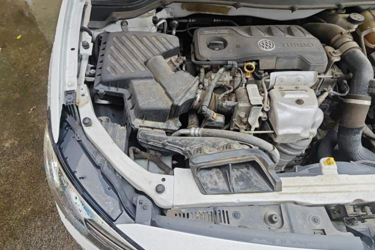 Used Buick GT 2019 18T Automatic Connected Elite Model China V Standard Engine Bay Right