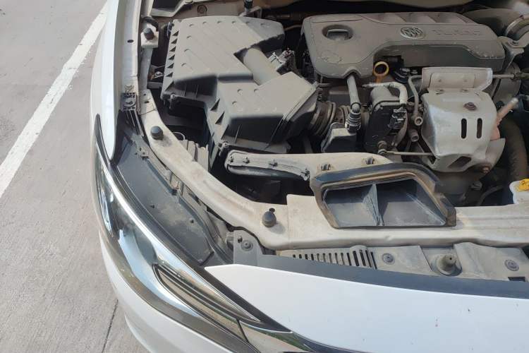 Used Buick GT 2019 18T Automatic Connected Elite Model China V Standard Engine Bay Right