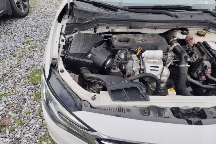 Used Buick GT 2019 15T Dual-Clutch Connected Elite Model China VI Engine Bay Right