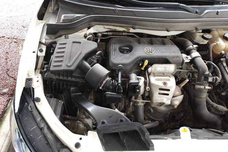 Used Buick GT 2019 15T Dual-Clutch Connected Elite Model China VI Engine Bay Right