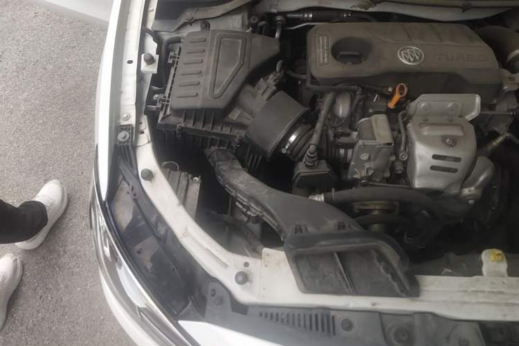 Used Buick GT 2019 15T Dual-Clutch Connected Elite Model China VI Engine Bay Right