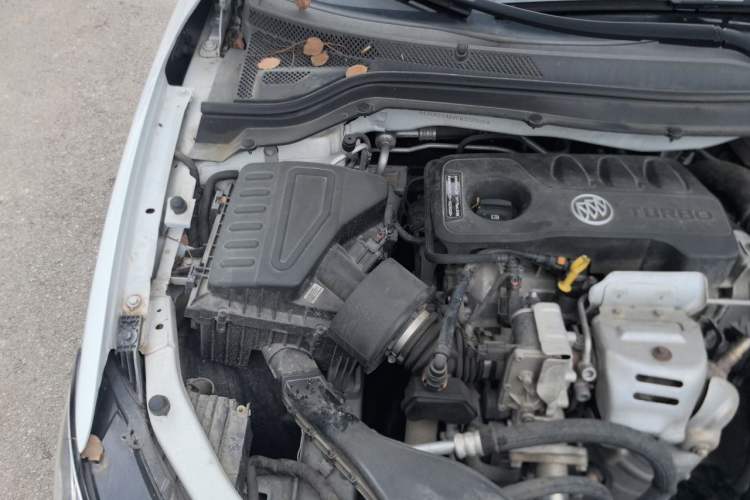 Used Buick GT 2019 15T Dual-Clutch Connected Elite Model China VI Engine Bay Right