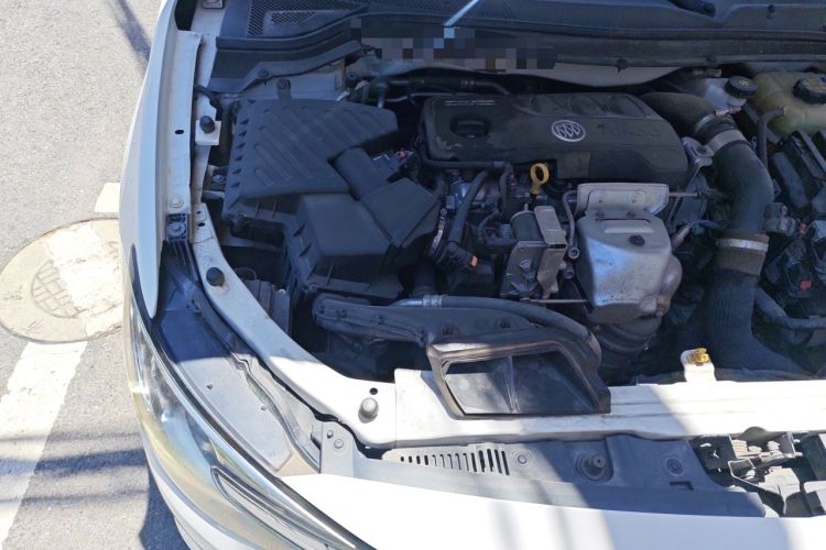 Used Buick GT 2019 18T Automatic Connected Elite Model China VI Standard Engine Bay Right