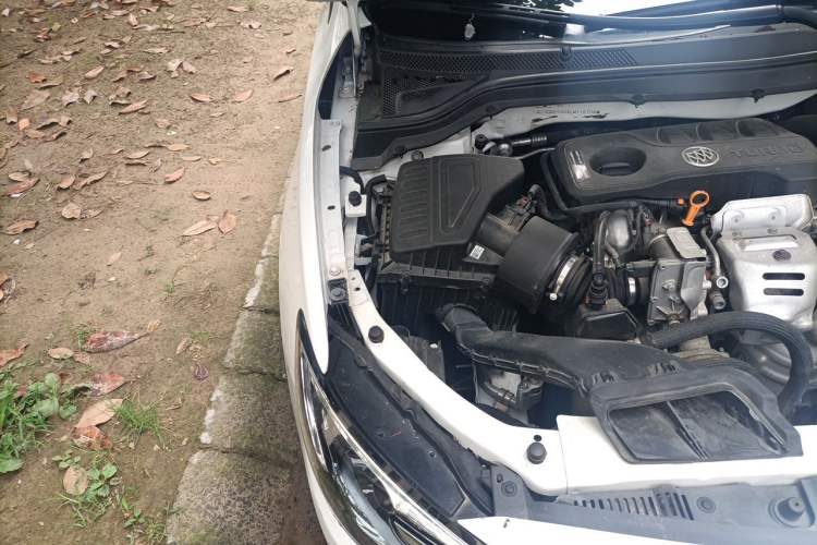 Used Buick GT 2019 15T Dual-Clutch Connected Elite Model China VI Engine Bay Right