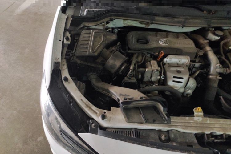 Used Buick GT 2019 15T Dual-Clutch Connected Elite Model China VI Engine Bay Right