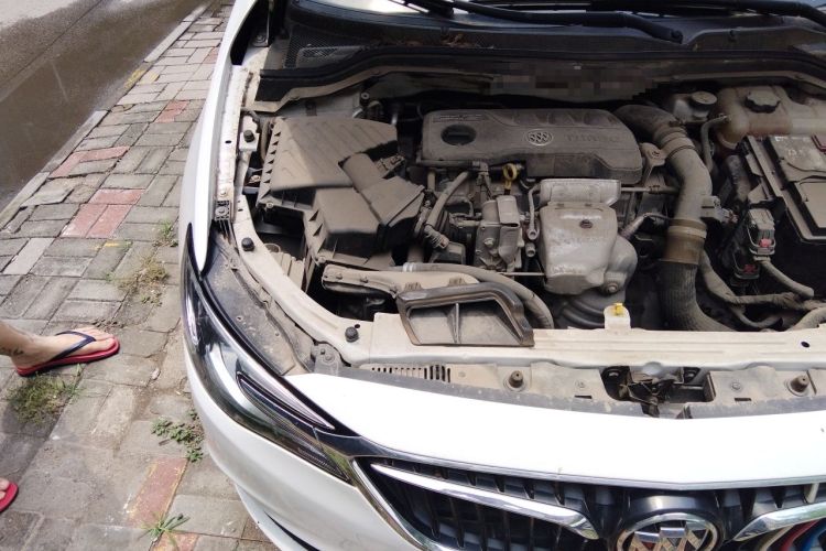 Used Buick GT 2019 18T Automatic Connected Elite Model China VI Standard Engine Bay Right