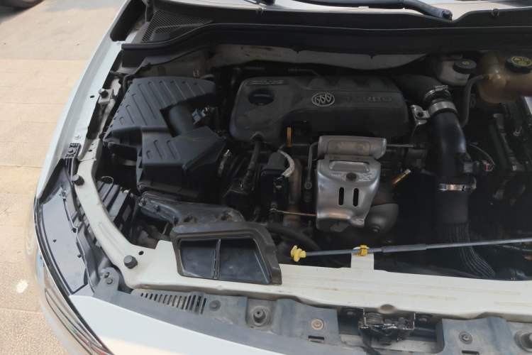 Used Buick GT 2019 18T Automatic Connected Elite Model China V Standard Engine Bay Right