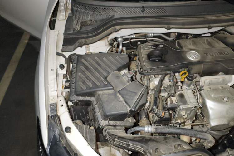 Used Buick GT 2019 18T Automatic Connected Elite Model China VI Standard Engine Bay Right