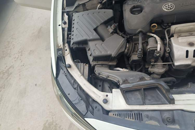 Used Buick GT 2019 18T Automatic Connected Flagship Version China V Standard Engine Bay Right