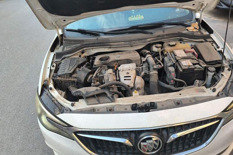 Used Buick GT 2019 15T Dual-Clutch Connected Elite Model China VI Engine Bay Right