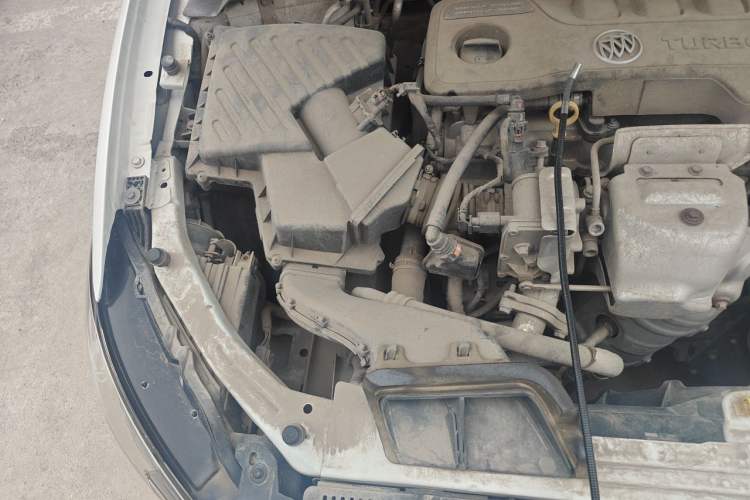 Used Buick GT 2019 18T Automatic Connected Flagship Version China VI Standard Engine Bay Right
