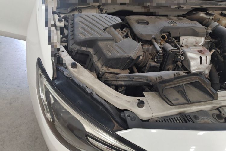 Used Buick GT 2019 18T Automatic Connected Elite Model China V Standard Engine Bay Right