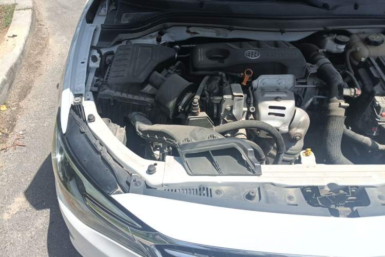 Used Buick GT 2019 15T Dual-Clutch Connected Elite Model China VI Engine Bay Right