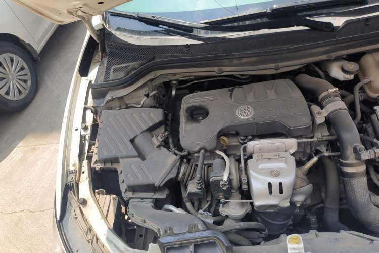 Used Buick GT 2019 18T Automatic Connected Flagship Version China VI Standard Engine Bay Right