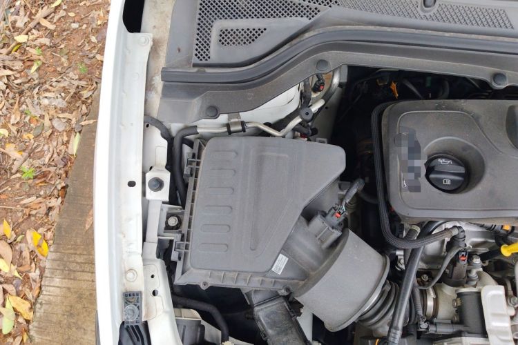 Used Buick GT 2019 15T Dual-Clutch Advanced Version China VI Standard Engine Bay Right