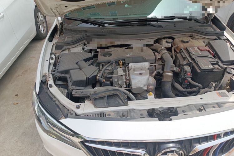 Used Buick GT 2019 18T Automatic Connected Elite Model China VI Standard Engine Bay Right