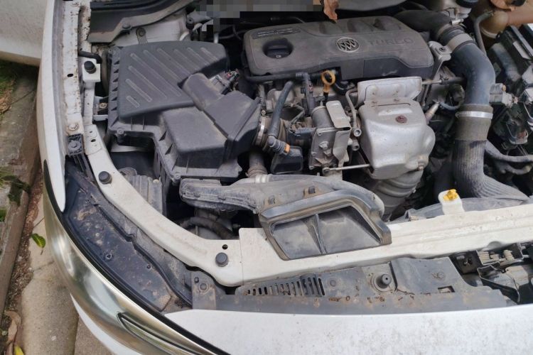 Used Buick GT 2019 18T Automatic Connected Elite Model China VI Standard Engine Bay Right