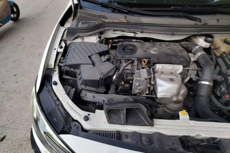 Used Buick GT 2019 18T Automatic Connected Elite Model China V Standard Engine Bay Right