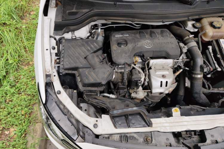 Used Buick GT 2019 18T Automatic Connected Elite Model China V Standard Engine Bay Right