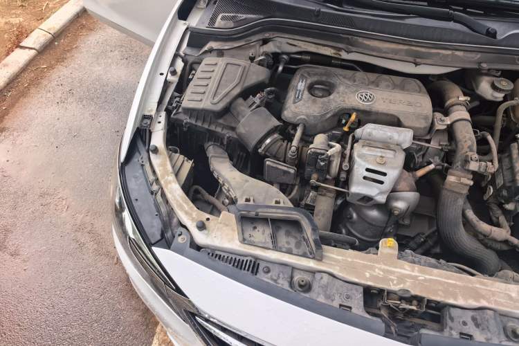 Used Buick GT 2019 15T Dual-Clutch Connected Elite Version China V Standard Engine Bay Right