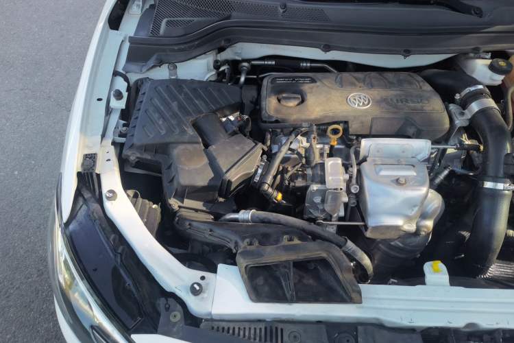 Used Buick GT 2019 18T Automatic Connected Elite Model China VI Standard Engine Bay Right