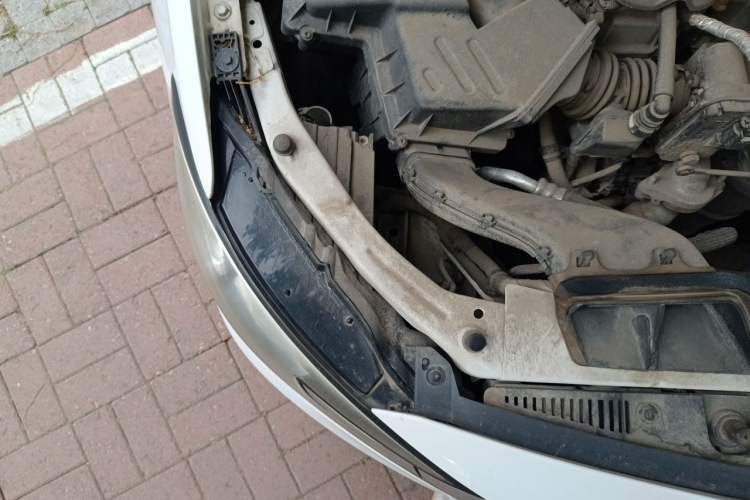 Used Buick GT 2019 18T Automatic Connected Elite Model China V Standard Engine Bay Right
