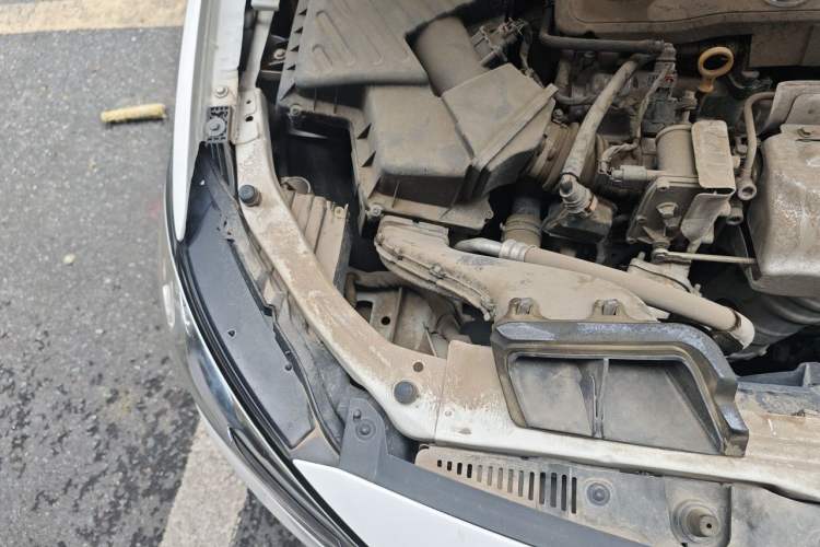 Used Buick GT 2019 18T Automatic Connected Elite Model China VI Standard Engine Bay Right