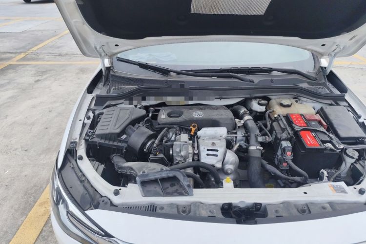 Used Buick GT 2019 15T Dual-Clutch Connected Elite Model China VI Engine Bay Right