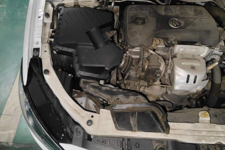 Used Buick GT 2019 18T Automatic Connected Elite Model China V Standard Engine Bay Right