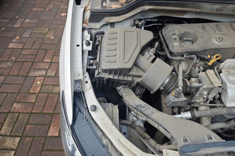 Used Buick GT 2019 15T Dual-Clutch Connected Elite Model China VI Engine Bay Right