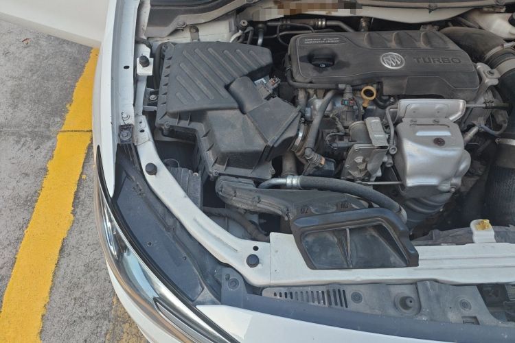 Used Buick GT 2019 18T Automatic Connected Elite Model China VI Standard Engine Bay Right