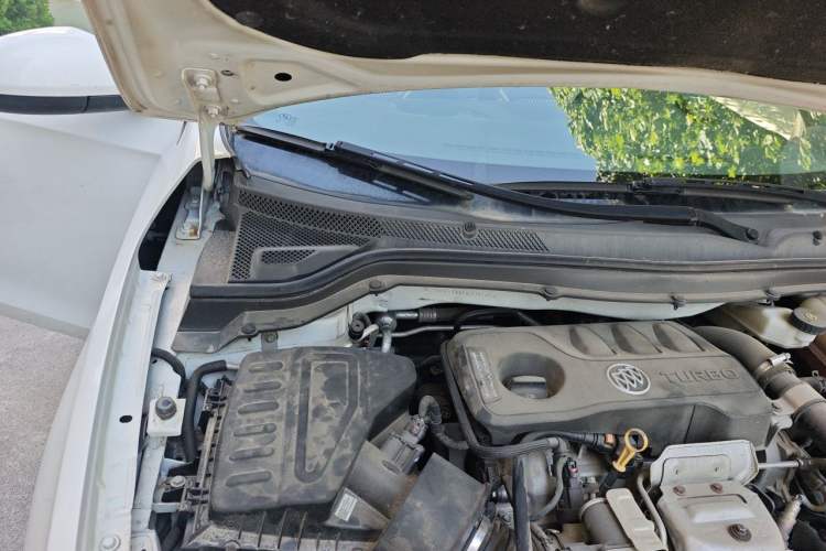 Used Buick GT 2019 15T Dual-Clutch Advanced Version China VI Standard Engine Bay Right
