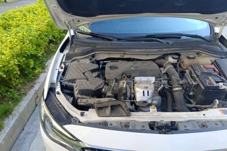 Used Buick GT 2019 18T Automatic Connected Elite Model China V Standard Engine Bay Right