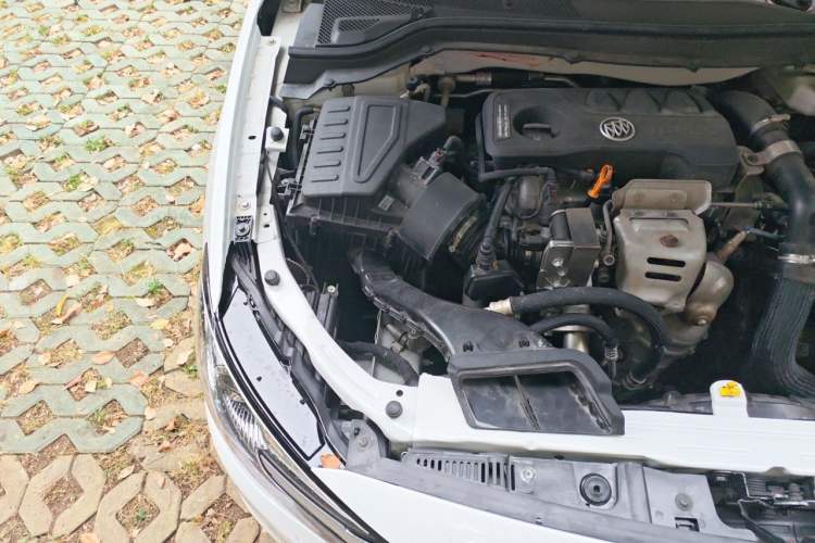Used Buick GT 2019 15T Dual-Clutch Advanced Version China VI Standard Engine Bay Right