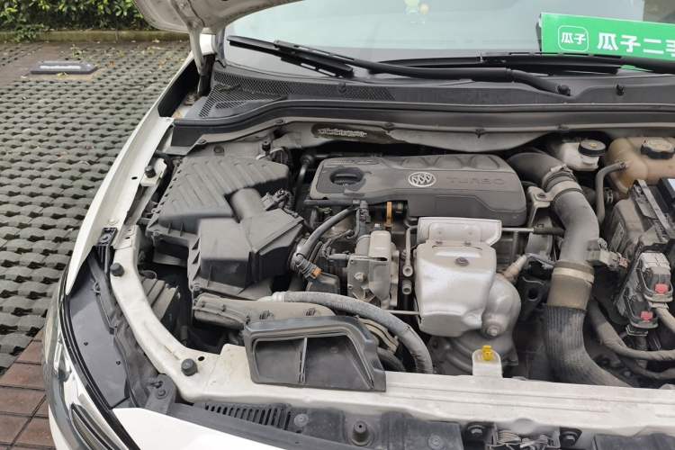 Used Buick GT 2019 18T Automatic Connected Elite Model China VI Standard Engine Bay Right