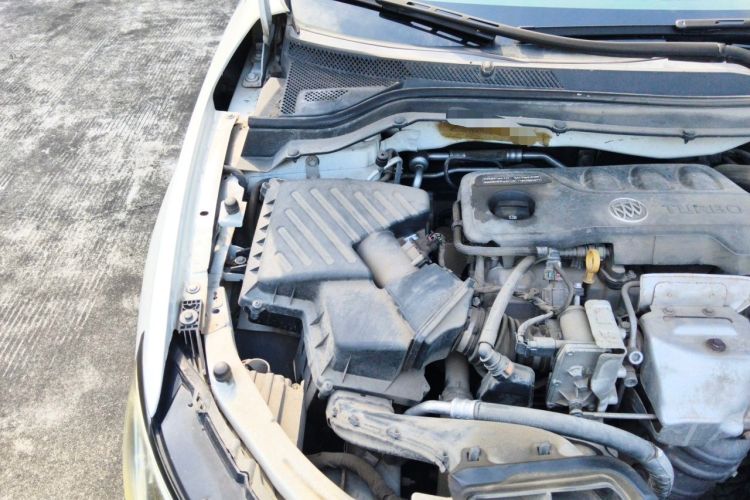 Used Buick GT 2019 18T Automatic Connected Flagship Version China VI Standard Engine Bay Right