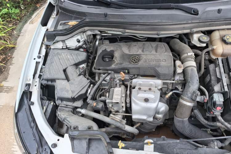 Used Buick GT 2019 18T Automatic Connected Elite Model China VI Standard Engine Bay Right