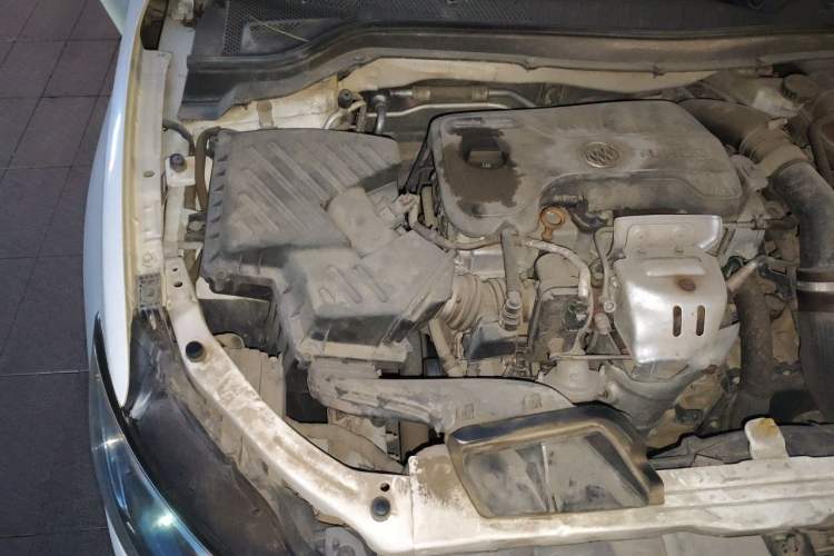 Used Buick GT 2019 18T Automatic Connected Elite Model China V Standard Engine Bay Right