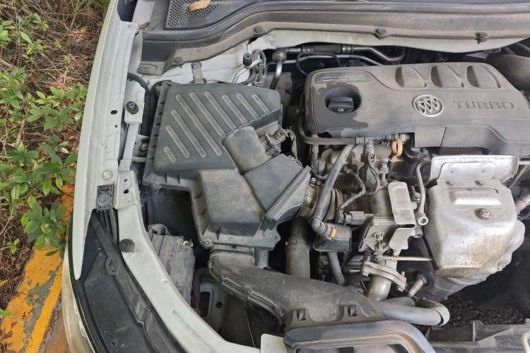 Used Buick GT 2019 18T Automatic Connected Elite Model China V Standard Engine Bay Right