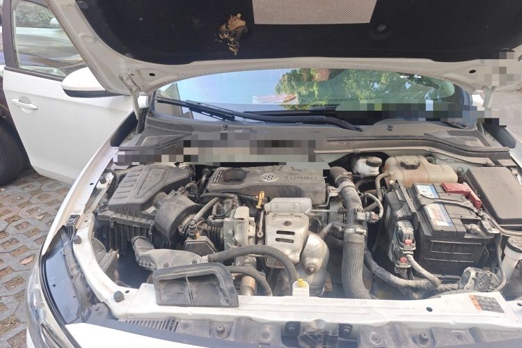 Used Buick GT 2019 15T Dual-Clutch Advanced Version China VI Standard Engine Bay Right