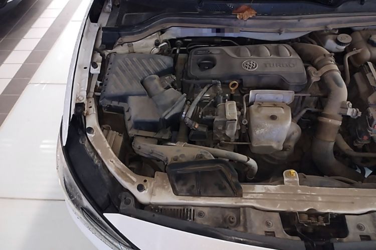Used Buick GT 2019 18T Automatic Connected Elite Model China VI Standard Engine Bay Right